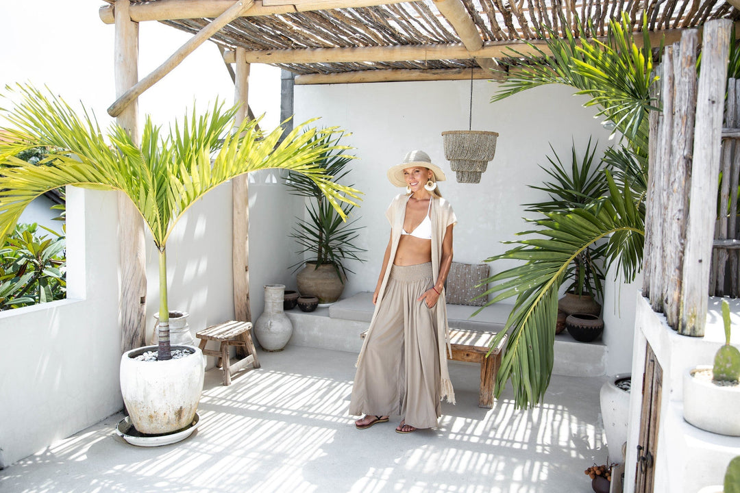 Clothes for the Traveling Woman: What to Wear as You Travel in Style